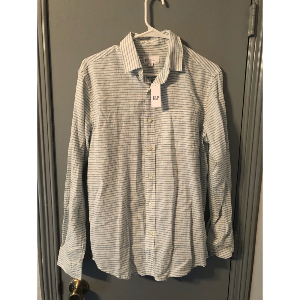 GAP Long Sleeve Shirt